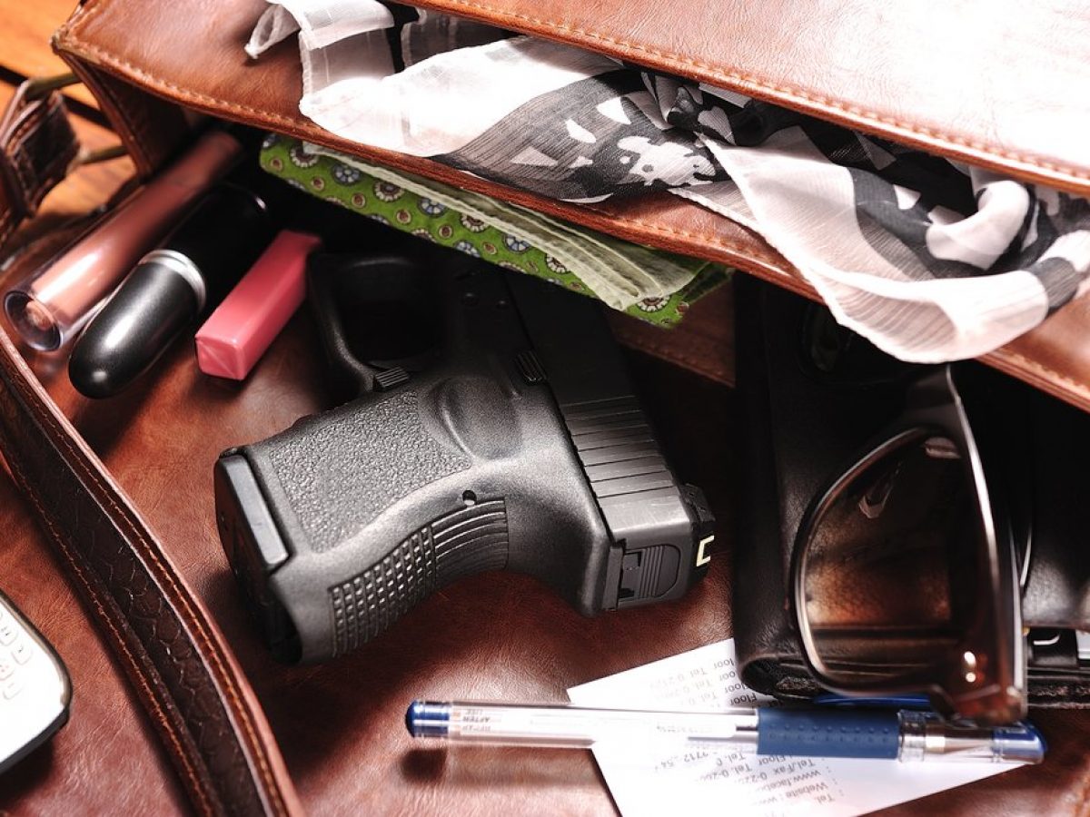 Should I Use a Holster to Conceal Carry My Gun? - Online Texas LTC